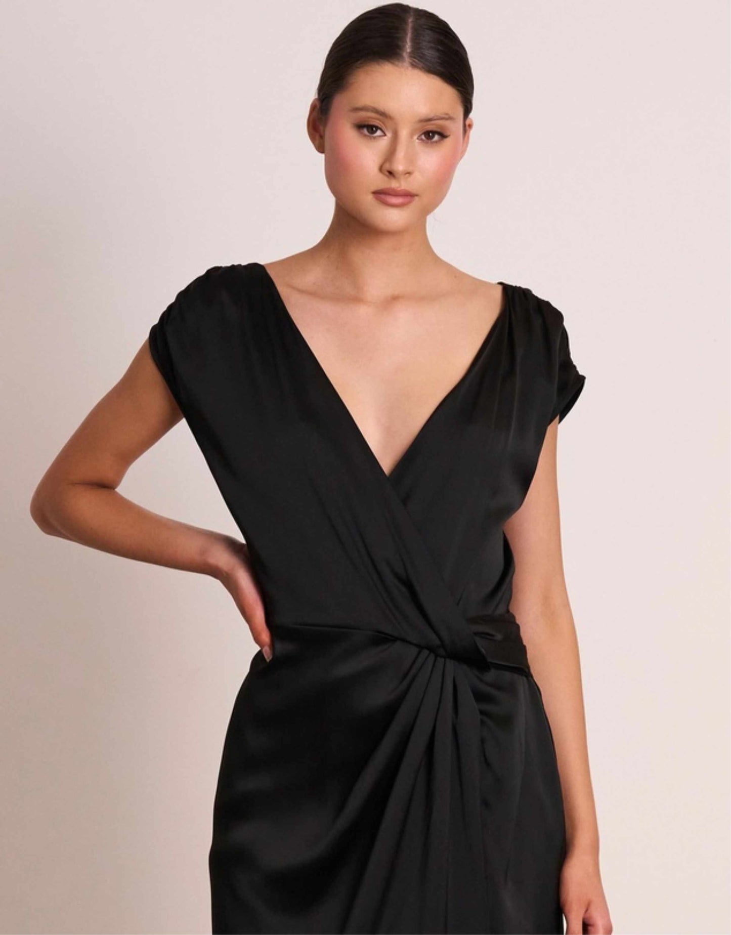 Pasduchas - Luminous Wrap Midi Dress, Black